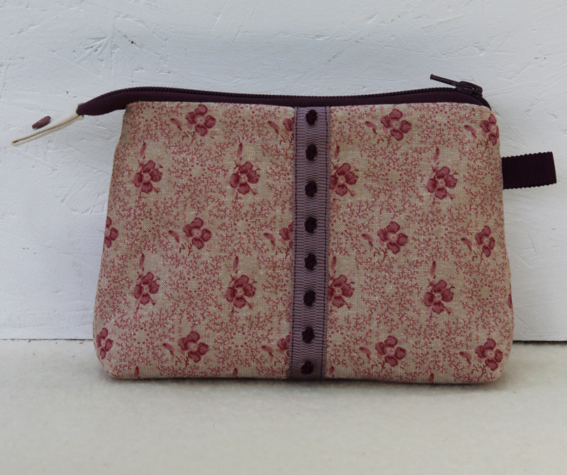 Kosmetiktasche mittel